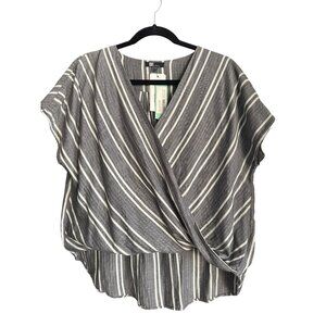 Stitch Fix Kut From The Kloth Yana Surplice Top Size Medium Gray White Stripes